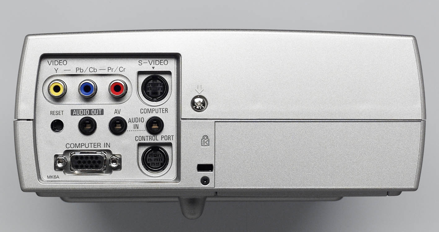 Sanyo Projektoren: Sanyo PLC SW10 SVGA LCD Beamer