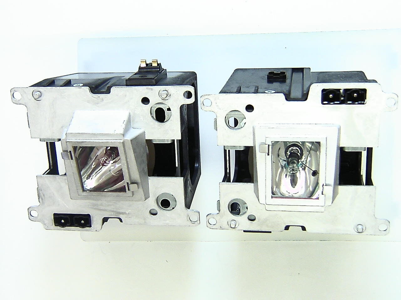 DIGITAL PROJECTION MORPHEUS 7000-1080P Doppel Ersatzlampe